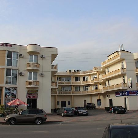 Prime Hotel Batumi Exterior photo