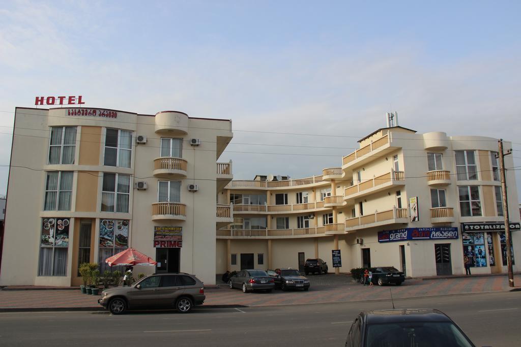 Prime Hotel Batumi Exterior photo